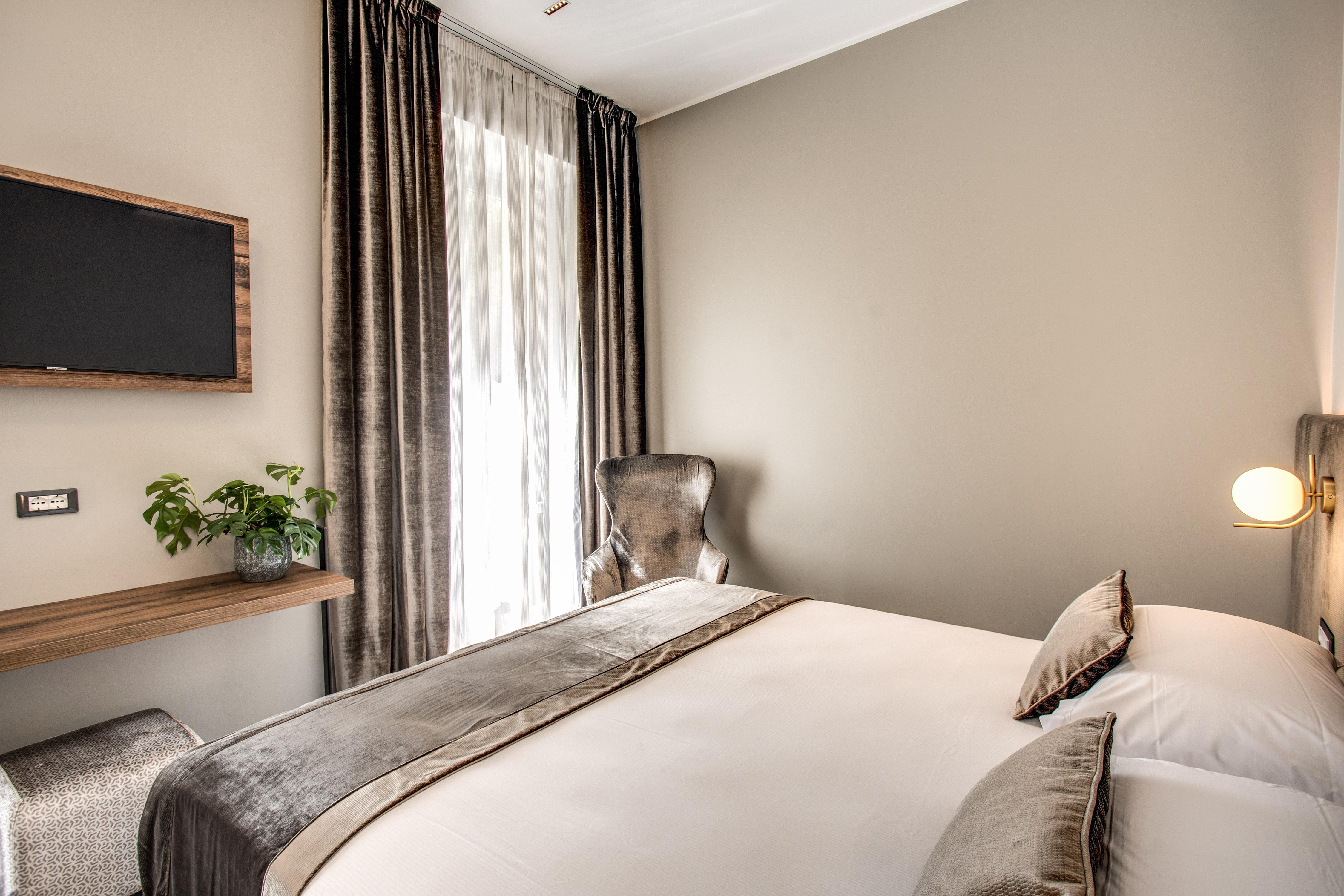 Hotel Apollo Boutique 4*